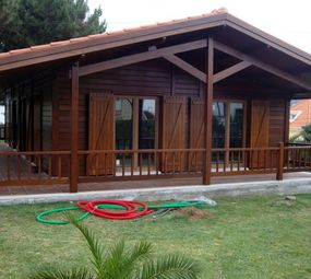 Oliveira Casas de Madeira