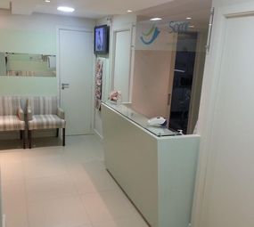 Sorrir com Arte  -   Dra.Fernanda Beltrão - Implante, Clareamento e Prótese Dentária photo 2